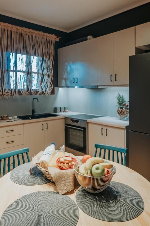 Kalavrita Krinides Apartment And Attics Exterior photo