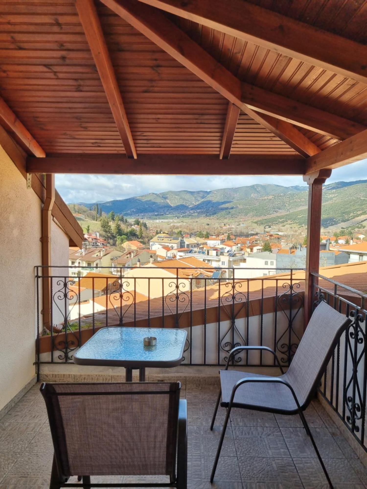 Kalavrita Krinides Apartment And Attics Exterior photo